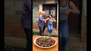 Grandpa's Special Recipe : Cooking Snails for His Granddaughter