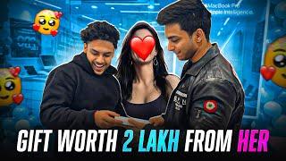 2 LAKH ka GIFT from GIRLFRIEND ️