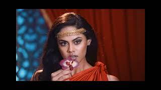 karthika nair smell chloro