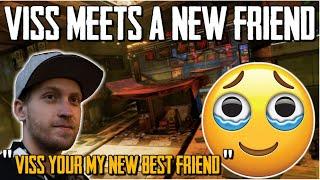 Viss Meets A New Friend in Apex Legends!