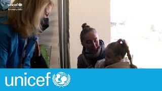 Displaced families on the border of Romania and Ukraine | UNICEF