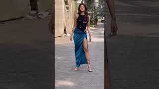 Shilpa shetty hot ass and thighs vertical video 4k  #shilpashetty