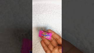 hunting for Mentos stroberi  snacks in Styrofoam granules#shortvideo #asmrfood#huntingjajan#eskrim