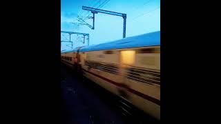 Rajkot express|| Sabarmati WDP4D in Action #train #viral