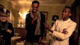 Faysal and Barkhad visit the Hill home