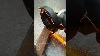 The secret of welders working quickly on thin metal #welding #weld #welder #pipecuttingtricks