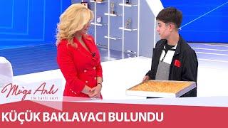 Küçük baklavacı elinde baklavasıyla stüdyoda - Müge Anlı ile Tatlı Sert 11 Mayıs 2022