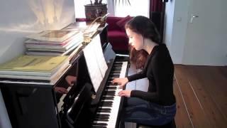 Sjoera, 14 jaar, piano, Granados & Scriabin