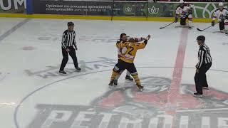 Fight/Bagarre André Thibault vs Cédric Labelle 13 décembre 2024