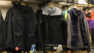 How Is a Snowboard Jacket Supposed to Fit? : Snowboard Maintenance