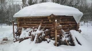 Дровенник из подручных средств