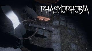 Phasmophobia except we challenge ourselves