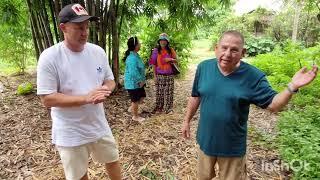 Besuch bei Peter in Phrae zusammen besuchen wir eine Stäbchen Fabrik im Dschungel