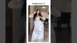 Bhabhi ji ka dance #newshorts #triggeredinsaan #triggered #nischaymalhan #ruchika #ruchikarathore