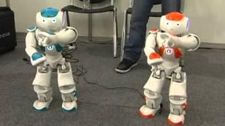 IMPRESIONANTE!!! ¿¿¿¡¡¡¡ROBOTS O HUMANOS?!!!! Y SU BAILE DEL CABALLO