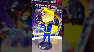 Vault boy bobblehead unarmed