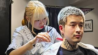 (ASMR) Schöne japanische Friseurin ließ ihn mit einem Kompletthaarschnitt 2,5 Jahre jünger aussehen