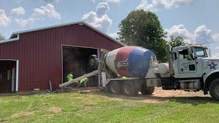 Concrete Crew Laying Down a Perfect 50-Yard Pour!! New Machine Shed Gets its Floor