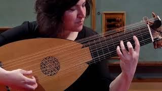 J. S. Bach - Bourrée BWV 996 - Evangelina Mascardi, baroque lute