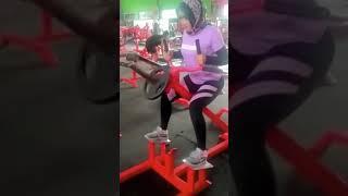 Cewek Cantik Olahraga Fitnes