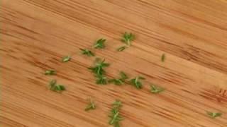 Cooking Tips : How to Chop & Mince Thyme