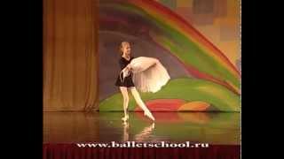 Lada Sartakova, 10 age, YAGP Paris 2013 first place contemporary, "I am a ballerina" (rehearsal)