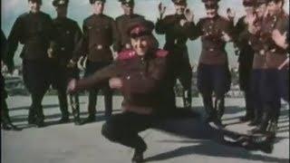 I Put Moskau over Russian Army Dancing
