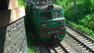 ВЛ80т-1402 с толкачом ВЛ80к-673 ведут грузовой поезд