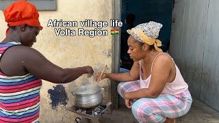 African village life || typical morning routine / breakfast in Volta Region || cooking Korkli