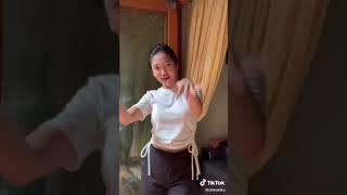 #Shorts  Video Tiktok Chikaku Terbaru | TikTok Cewek Cantik Goyang Pinggul