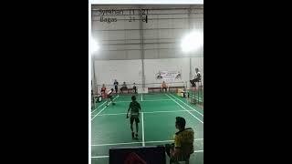 Syekhan vs Bagas Semifinal IKA SMA 7 Makassar Tournament Badminton