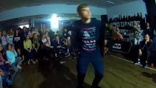 BOMBOCLAAT PARTY / DANCEHALL BEGINNERS / 1/4 / VIKA VS VLAD