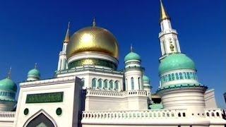 Russian Putin opens Moscow's largest mosque