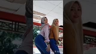 tiktok jilboob ABG celana ketat