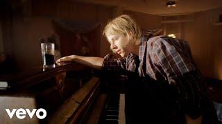Tom Odell - Hold Me (Official Video)