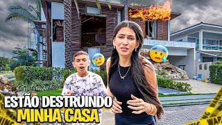 ESTÃO DESTRUINDO a CASA da BELA BAGUNÇA !!!