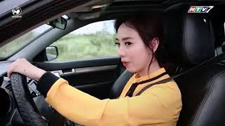 Asian women rivals in car chase - Flooring