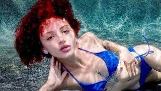 Lola Fae Underwater Photo Shoot