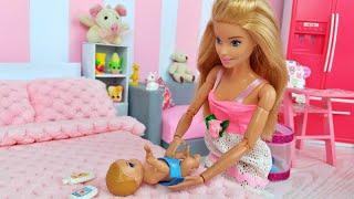 Familia de Muñecas Barbie Rutina Matutina en Una Casa Barbie Con Linda Bebe de Barbie