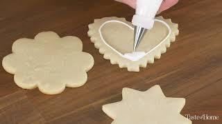 How to Decorate Cookies with Royal Icing