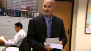 The Office: Creed collects money