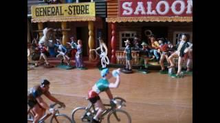 Cyclistes miniatures : le Tour du Far West