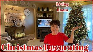 DECORATING FOR CHRISTMAS In My LIVING ROOM | TRADITIONAL COLORS