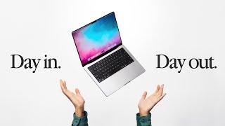 MacBook Pro 14" - A Day In The Life