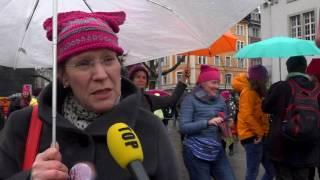 Frauenmarsch in Zürich: Pinkfarbene Pussyhats im Regen