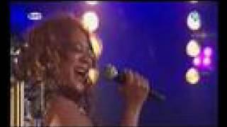 Tears for Fears & Lyrica Garrett - Woman in Chains (live)