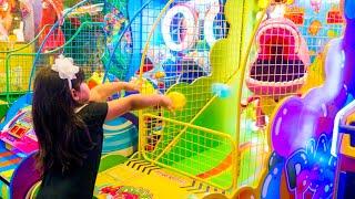 Kids Arcade Games, Splash the Duck Game, Plastic Ball Games at Chuck E Cheese  - ZMTW