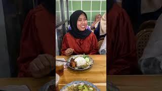 Nemenin kak mel beli baju untuk anaknya lanjut makan diwarung jontor