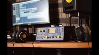 Focusrite Isa One preamp vs Focusrite recording interface 2i2 built in preamps - Who wins?!