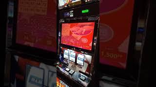 Amazing VGT Slots Red Screen Triple Symbol Jackpot Handpay on $25 Double Freedom Reels